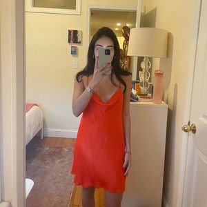 BEAUTIFUL FLATTERING DRESS